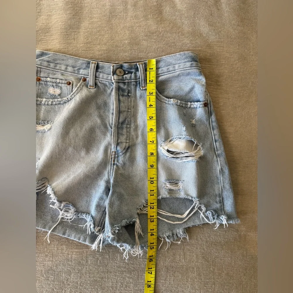 Abercrombie & Fitch High Rise Distressed Denim Shorts 4” Short Size 26